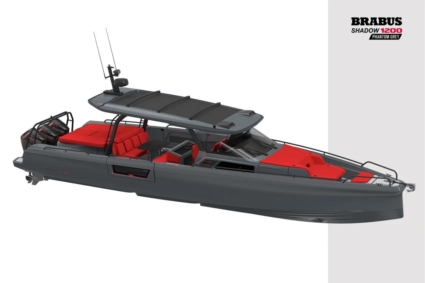 Bateau Brabus Shadow 1200 Phantom Grey avec intérieur rouge et équipements marins